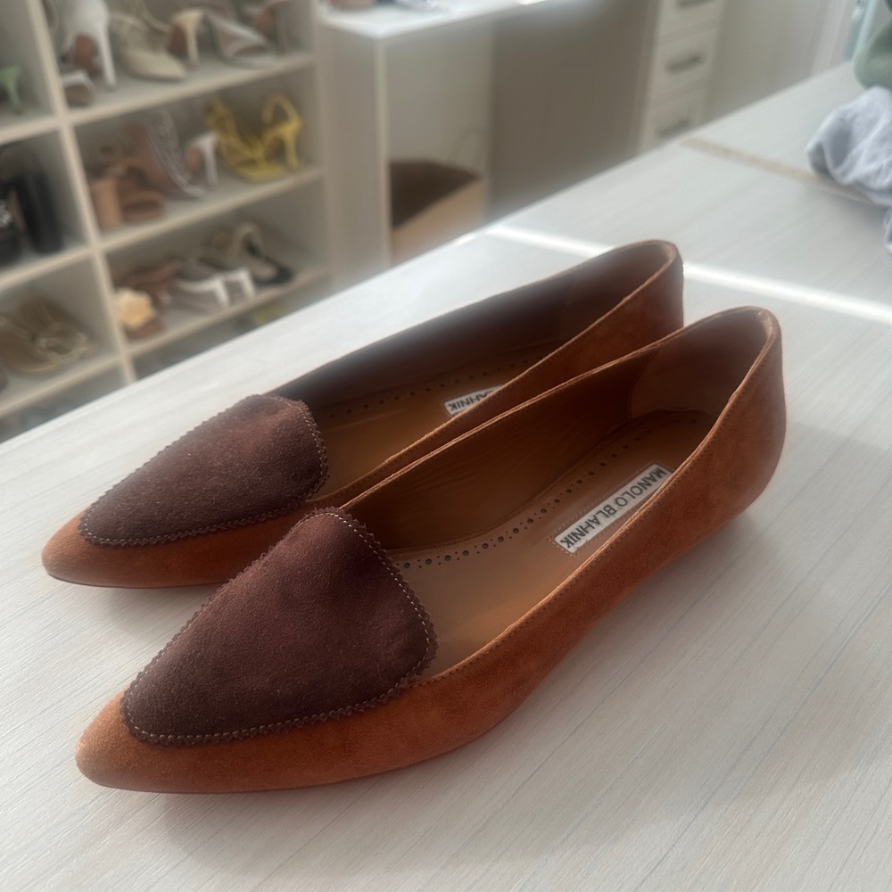 Manolo Blahnik Two-Tone Brown Suede Flats